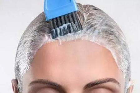 染发头皮过敏最好的土法治疗,百年扁氏染发过敏吗