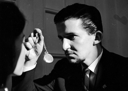 催眠术真的可以把人催眠吗,什么是催眠师