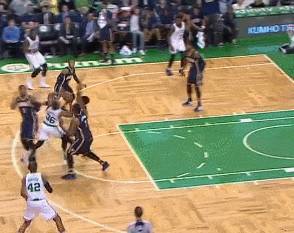 当年唯一能和詹姆斯对抗的乔治,唯一能和詹姆斯抗衡的人