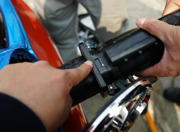 北汽ev260测评,续航评测车评人