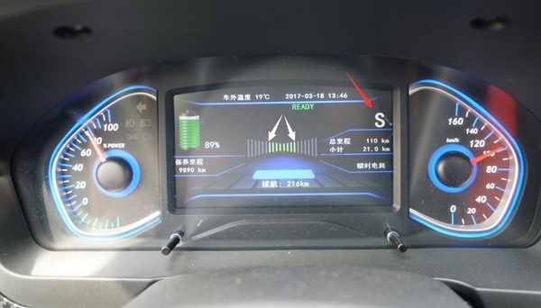 北汽ev260测评,续航评测车评人