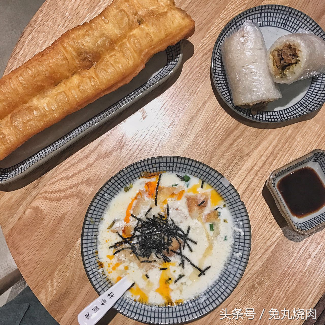 早起吃个早饭比什么都重要,早起吃个早餐真爽