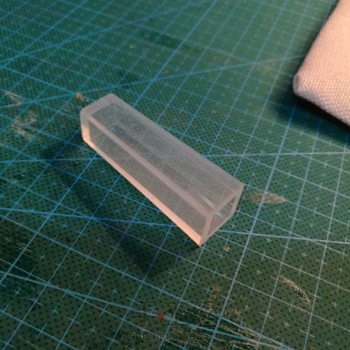 香槟金箔与木吊坠