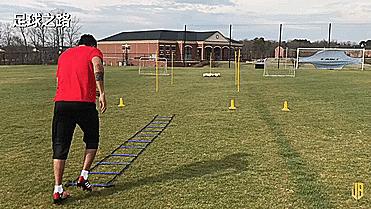 足球带球节奏变化的练习,普通带球变化节奏技巧