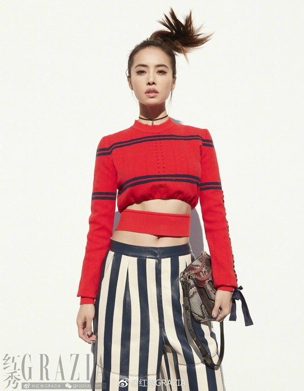 恶毒美媒体抓住伊凡卡川普的大屁股说事,怪只怪4千块的牛仔宽裤