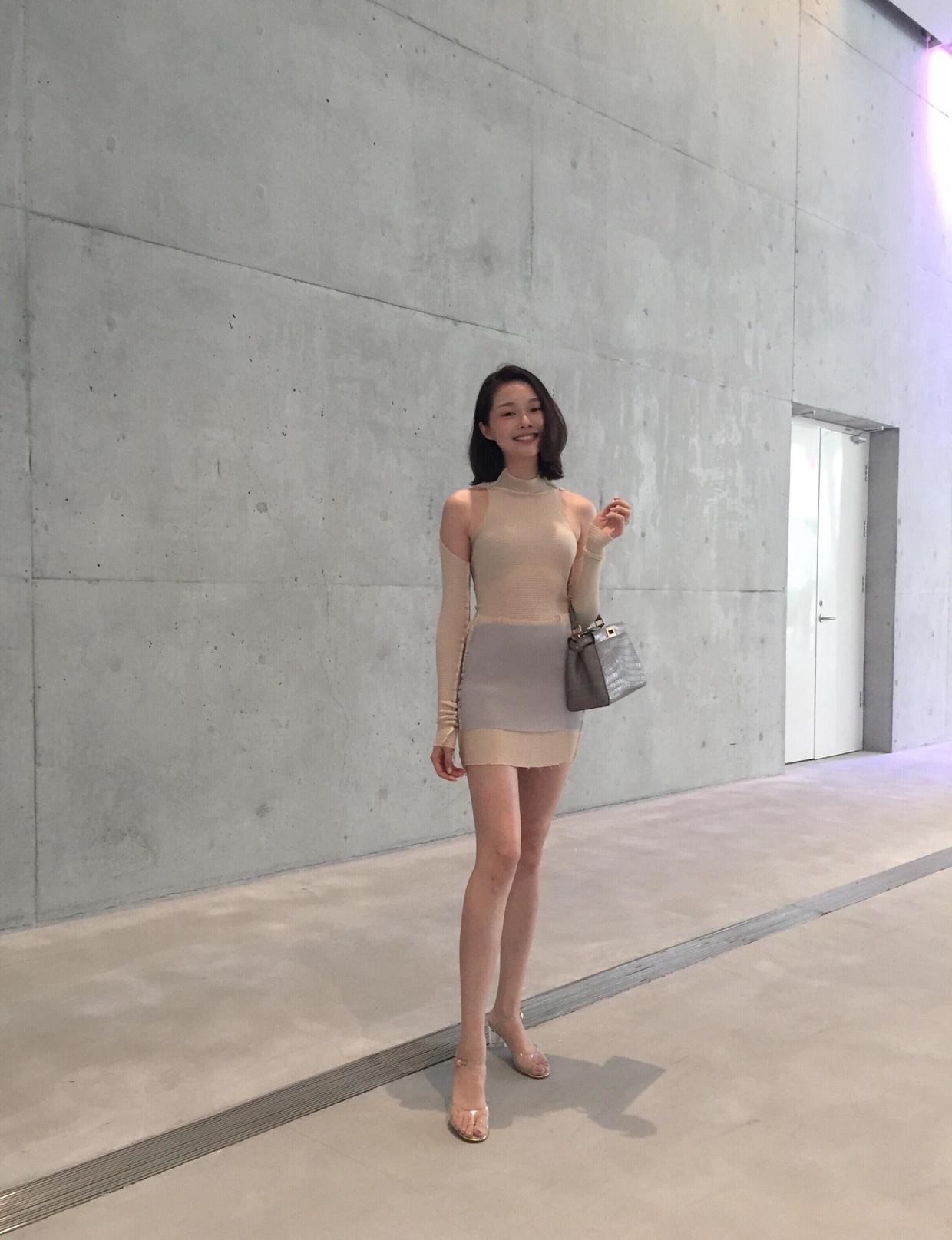 最好看的配色搭配,配色口诀怎么穿都好看