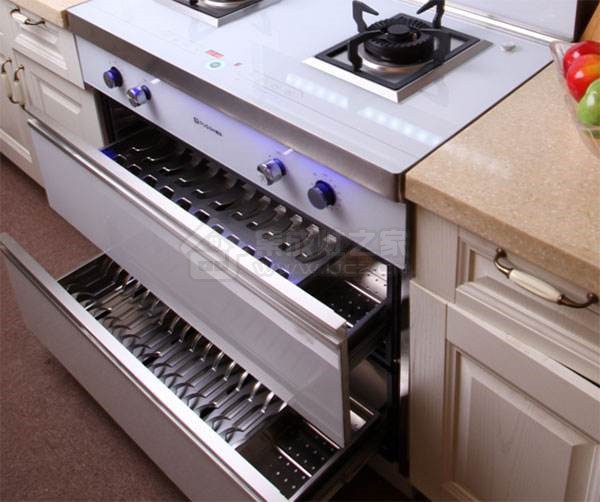 消毒柜插电就跳闸是什么故障,老板消毒柜e1故障怎么解决