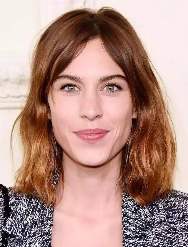 大方脸大饼脸发型,适合脸大且不对称脸型的发型