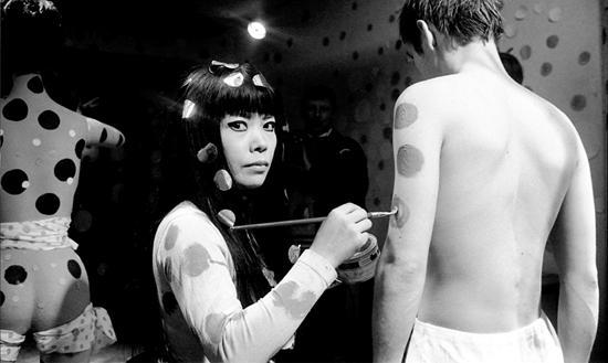 草间弥生9岁精神病33岁爱59岁老头,维持十年无性恋爱