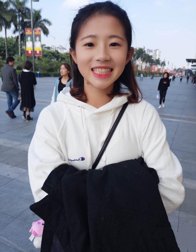 “中国会击败韩国的”足球宝贝熊熙说,“难忘38度高温训练”