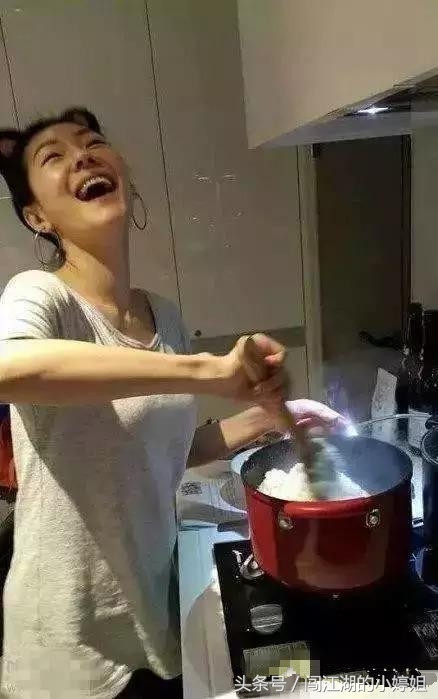 小婊砸,这是我的,别跟我抢