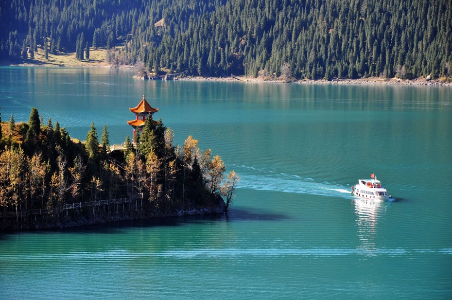 神秘又美丽的天山天池,天山天池是西王母沐浴之地吗