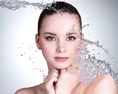 如何改善肌肤饥渴症,六招告别肌肤过敏问题