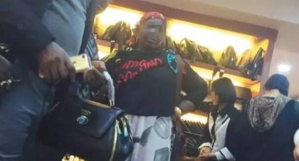 假lv专卖店,假lv皮带和正品最大的区别