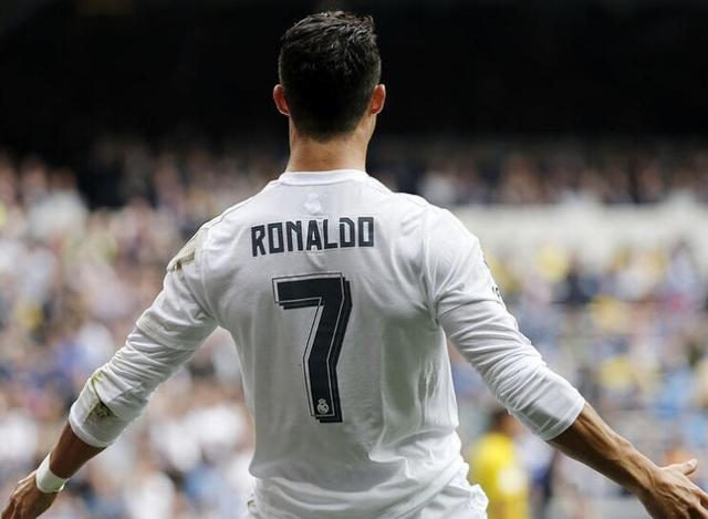 克里斯蒂亚诺罗纳尔多回归曼联,克里斯蒂亚诺罗纳尔多不屑一顾