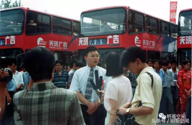 爱心传递向善向前郑州四中感恩天明天明人情系教育