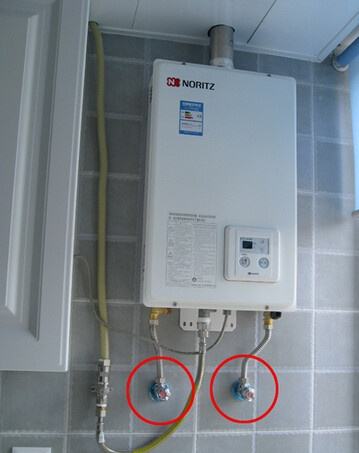 热水器流出的热水很小怎么解决,家里热水管流出来的是冷水