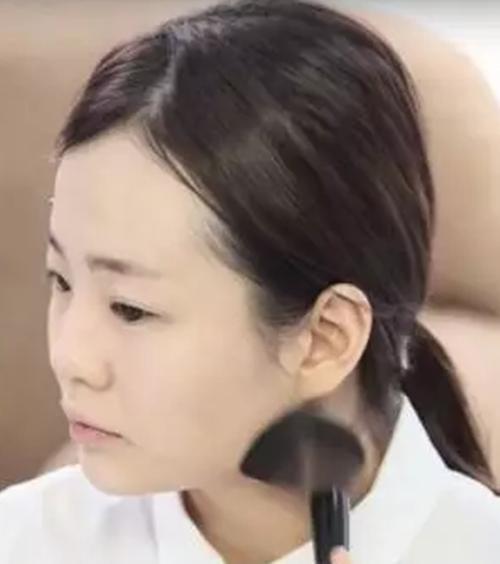 面试化妆谨记六大原则,面试化妆会不会弄巧成拙