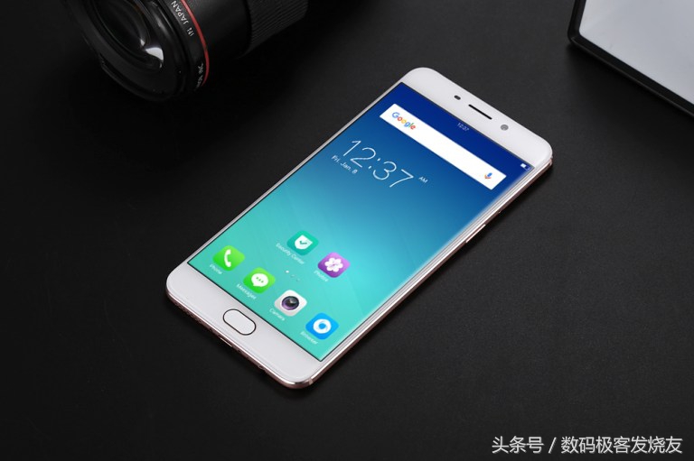 oppor9测评充电,充电五分钟通话两小时的oppo手机