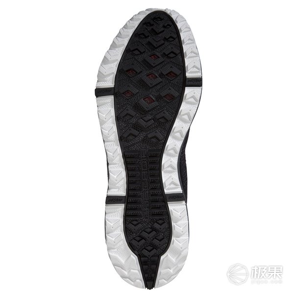 你从不注意的鞋底花纹，却成了乔丹科比封神的“秘密”