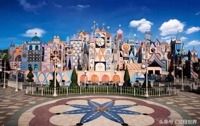 一个从来没用过童车的爸爸抱着孩子去日本水族馆吓人了！