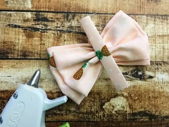 幼儿园打蝴蝶结的方法,用毛线做蝴蝶结幼儿园