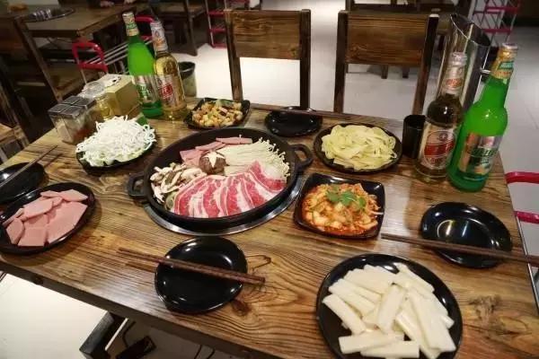 平顶山这几家连团购都不上的餐厅，拿着神秘黑卡，竟然能打5折！