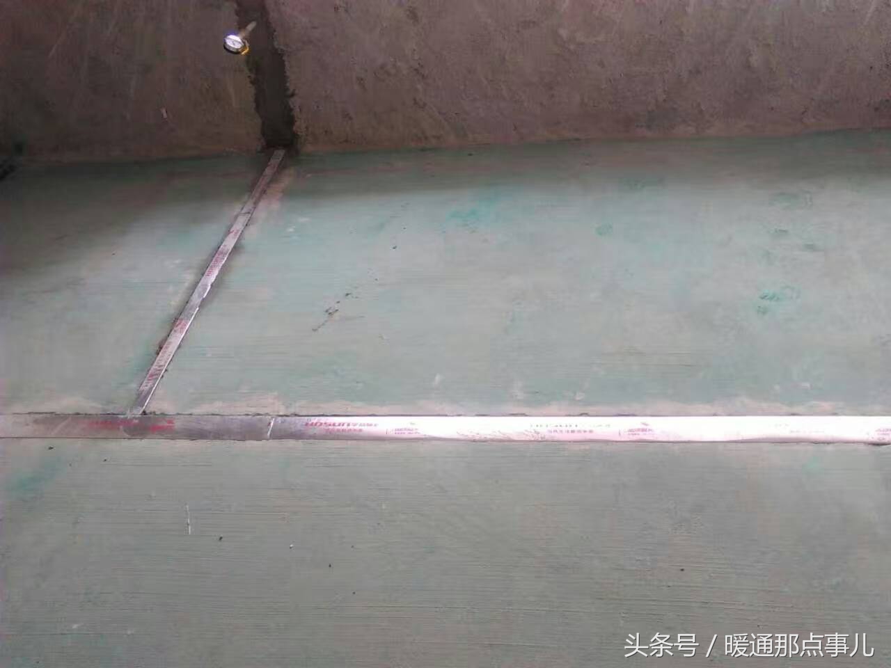 成都暖气片安装明管效果图,成都明装80平方暖气片价目表