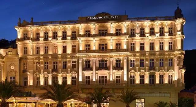 布达佩斯大饭店深度解析,布达佩斯最贵酒店