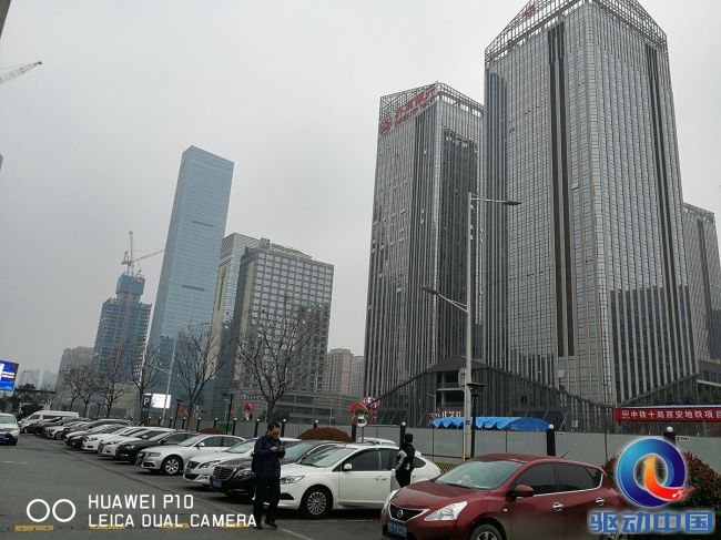 华为p10拍照怎么打开徕卡模式,华为p10之后徕卡四代是什么手机