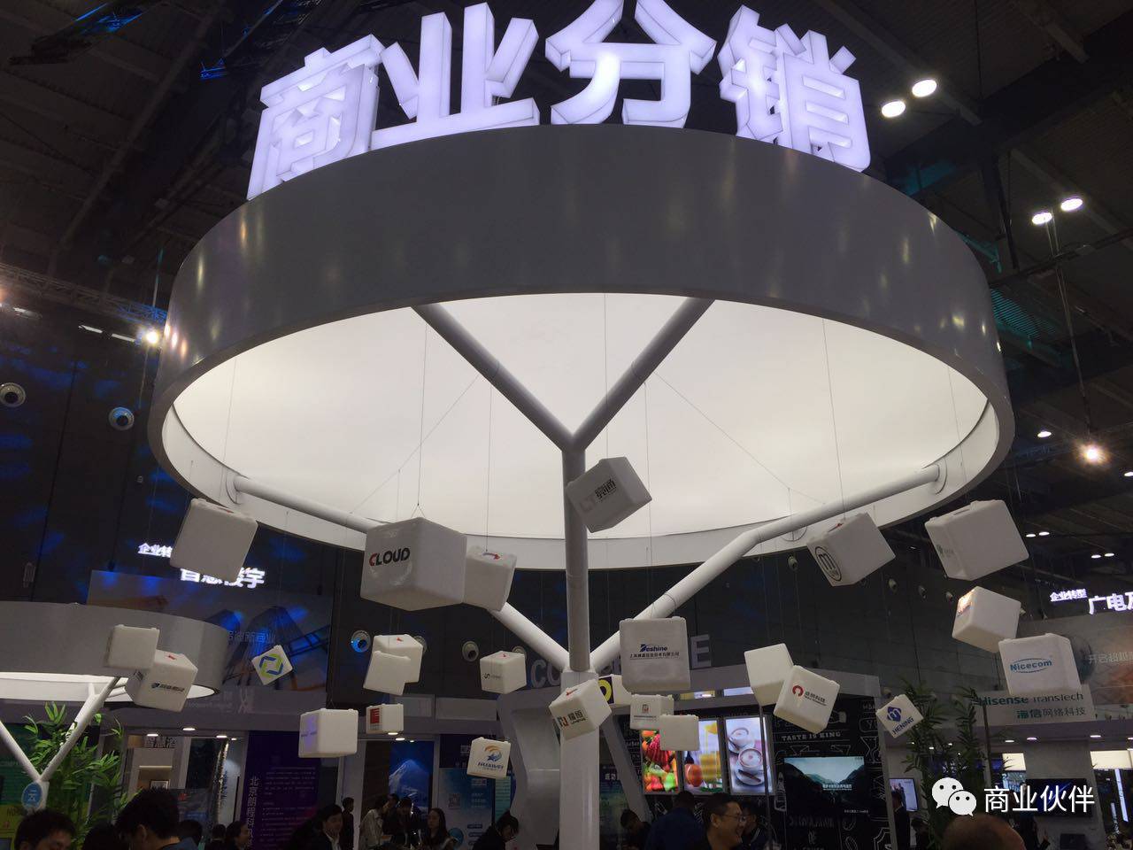 华为不超过1000平板,华为鸿蒙生态圈