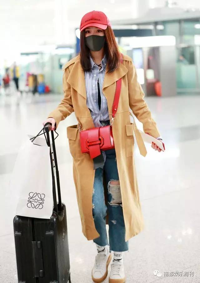 杨幂同款包毛绒,杨幂新款锁头包