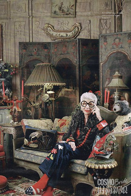 粉底卡在皱纹里怎么办,粉底液总是卡在皱纹里