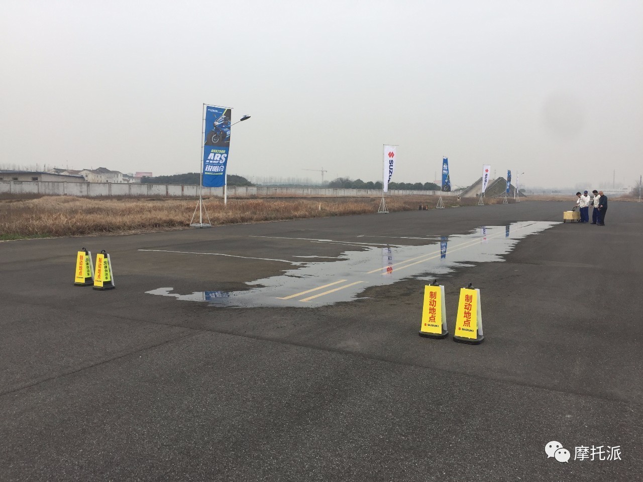 铃木gsx250abs和不带abs的区别,豪爵铃木gsx250有abs吗