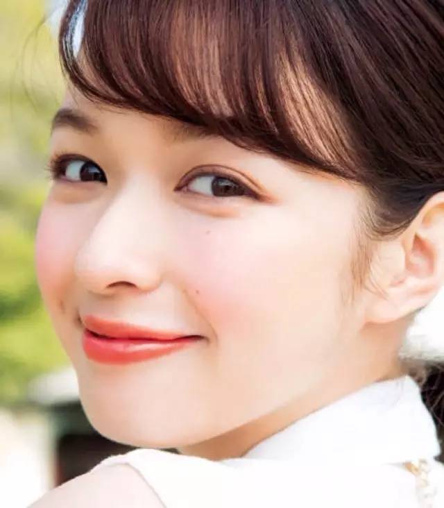 昕美妆真人照片,昕昕美妆推荐