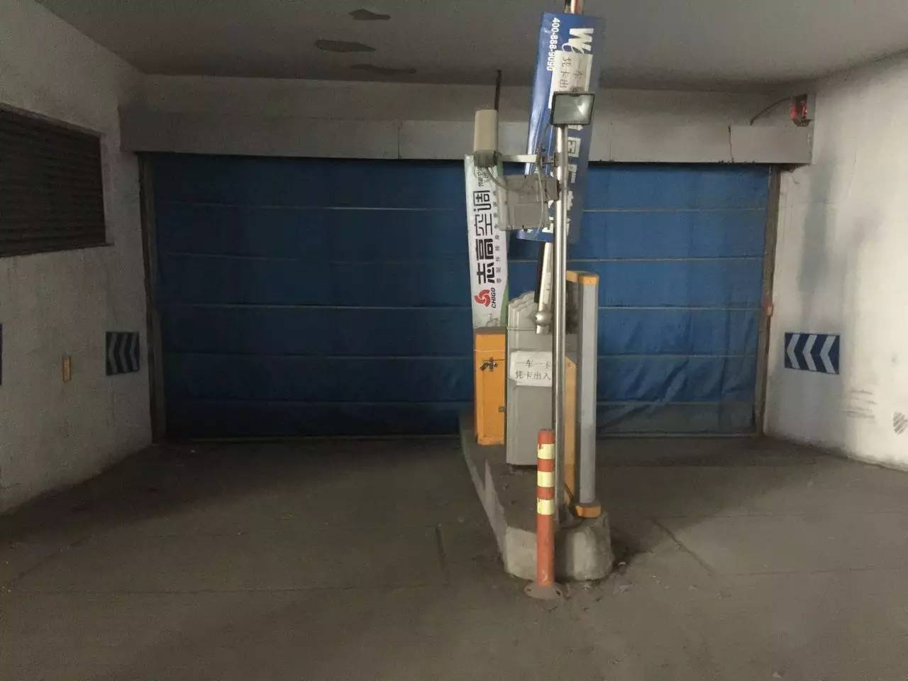 京基·嶺墅业主收房后质疑开发商:怎么多处未完工就给业主交房了?丨万通上游国际小区配套服务不到位地下停车场管理太混乱!