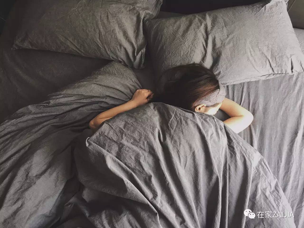 遮、盖、买，小夫妻这样对付老土精装房，悔不当初没买毛坯房