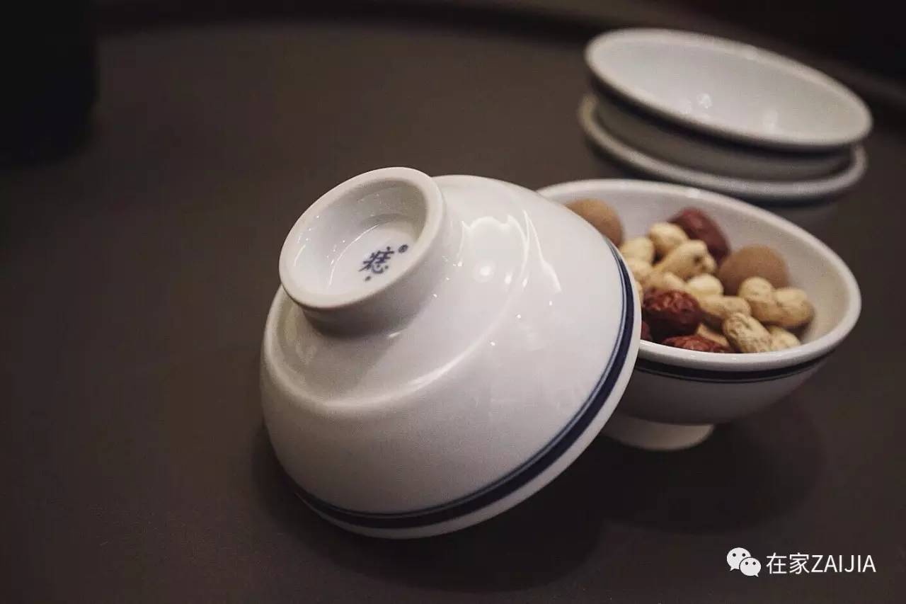 遮、盖、买，小夫妻这样对付老土精装房，悔不当初没买毛坯房