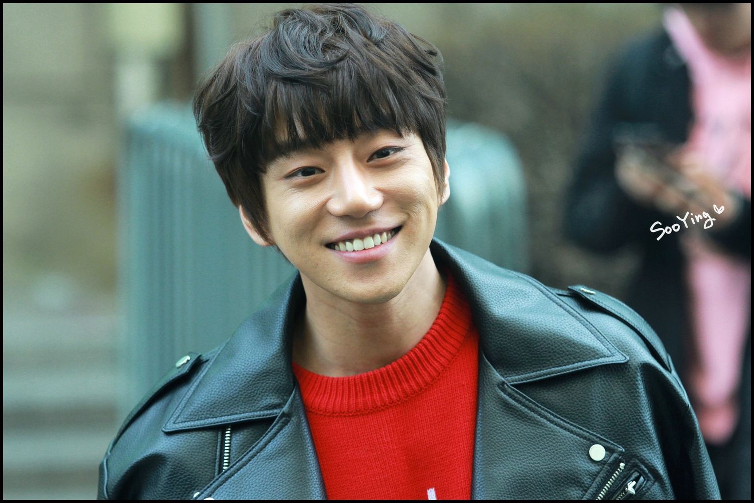 170327每周一都如此鲜嫩！黄MC“不朽”上班造型盘点