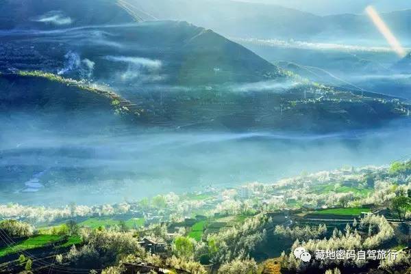 成都出发—川藏南线-北线-丹巴-色达五明佛学院-亚青寺-德格印经院-昌都-然乌湖-来古冰川-波密-林芝-拉萨经典十二日游