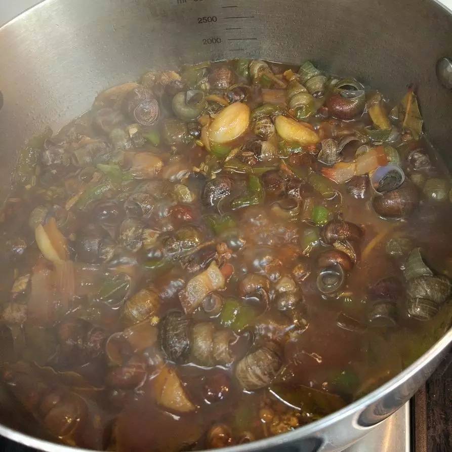 鲜螺蛳清洗,商用炒螺丝如何炒又嫩又好吸