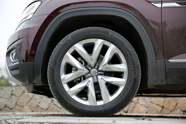 缤智和锋驭哪个值得买,长安铃木锋驭新车价格