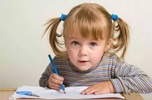 笔杆子书法空中课堂握笔姿势,毛笔字书法握笔姿势教程视频