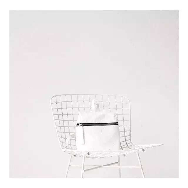 又便宜又大空间实用的双肩包,几百左右好看的大牌双肩包