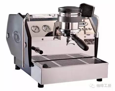 想学咖啡拉花要去哪种店,拉花最好的咖啡机