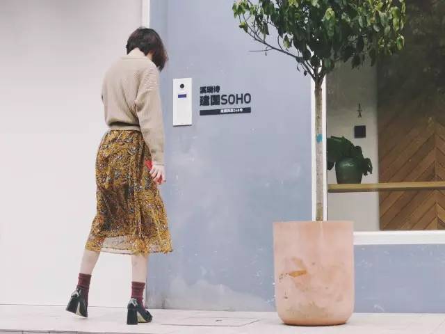 OOTD|这个春天,要好看的我不止会穿网袜