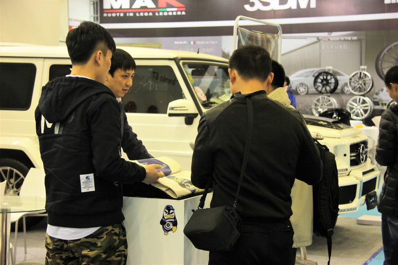 豪车美女大牌改件齐聚MesAuto展台