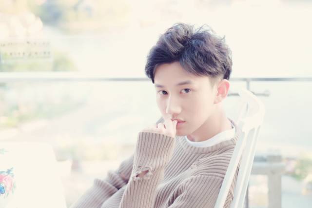 OK!星光行｜“柔然王子”梁振伦为你带来澎湃保湿的秘密