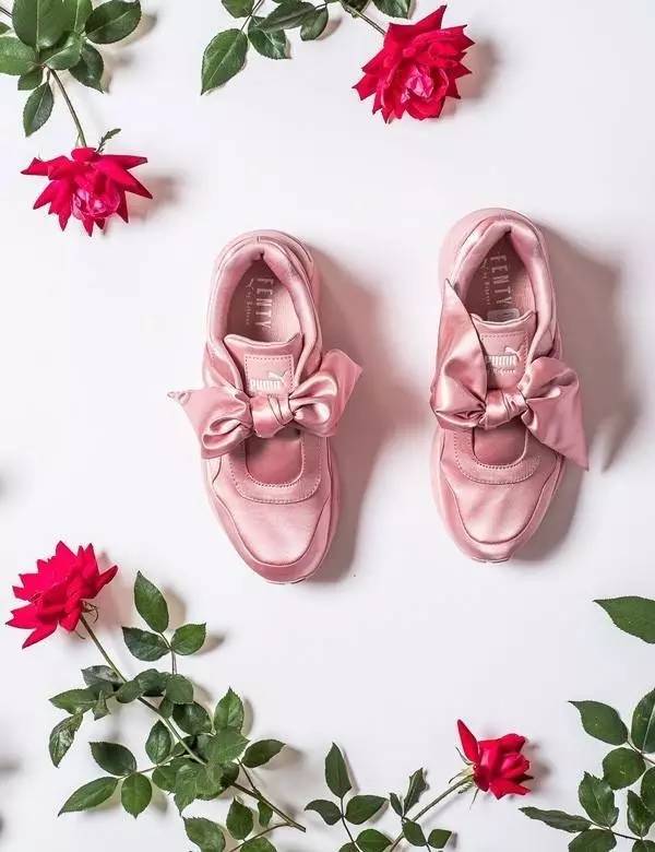 小白鞋过时了吗,清新马卡龙系小白鞋