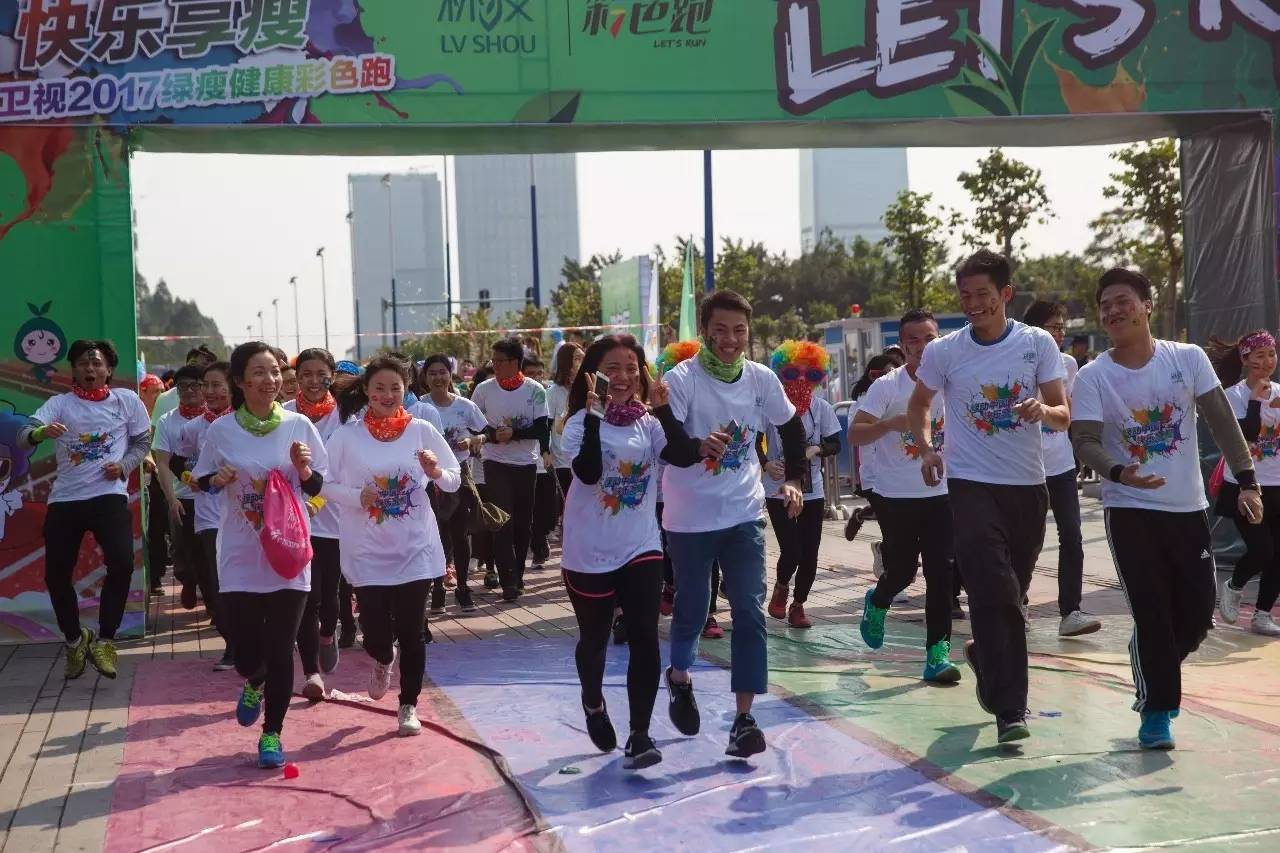 年轻就要这样疯！彩色跑广州站场面火爆，盛况空前！